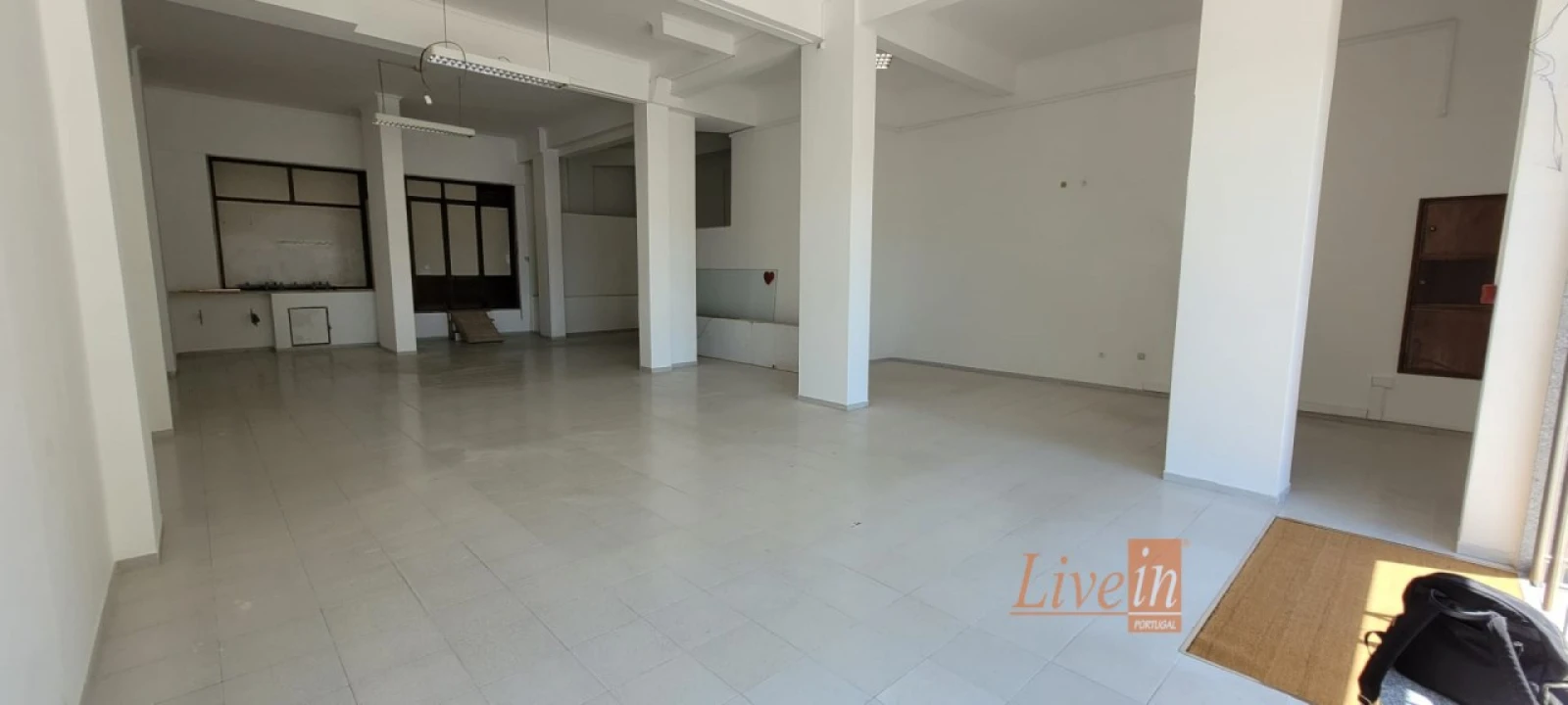 Loja para Arrendamento em Loures Foto 20