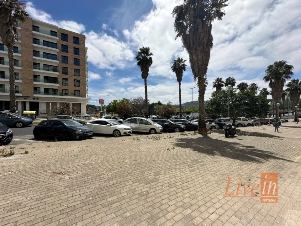Loja para Arrendamento em Loures Foto 24
