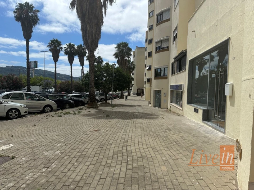 Loja para Arrendamento em Loures Foto 27