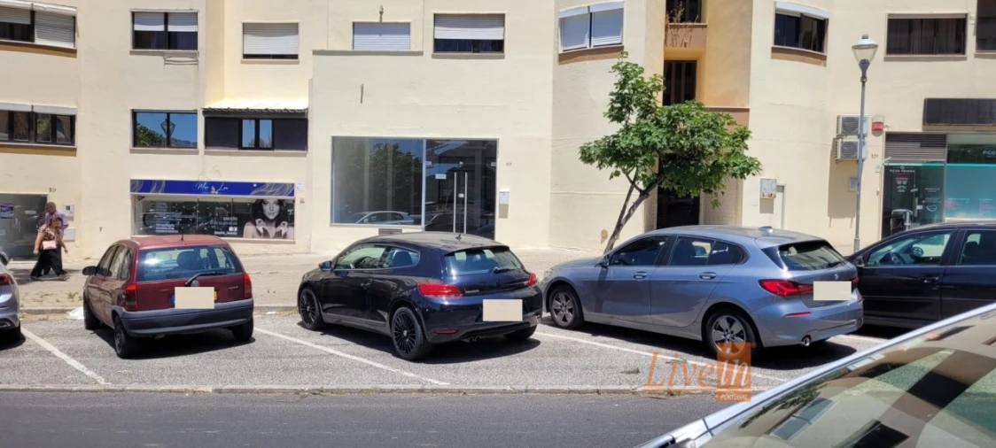 Loja para Arrendamento em Loures Foto 23