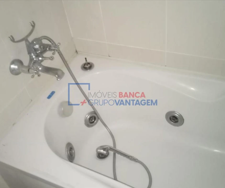 Apartamento T2 para Venda em Tavarede Foto 5