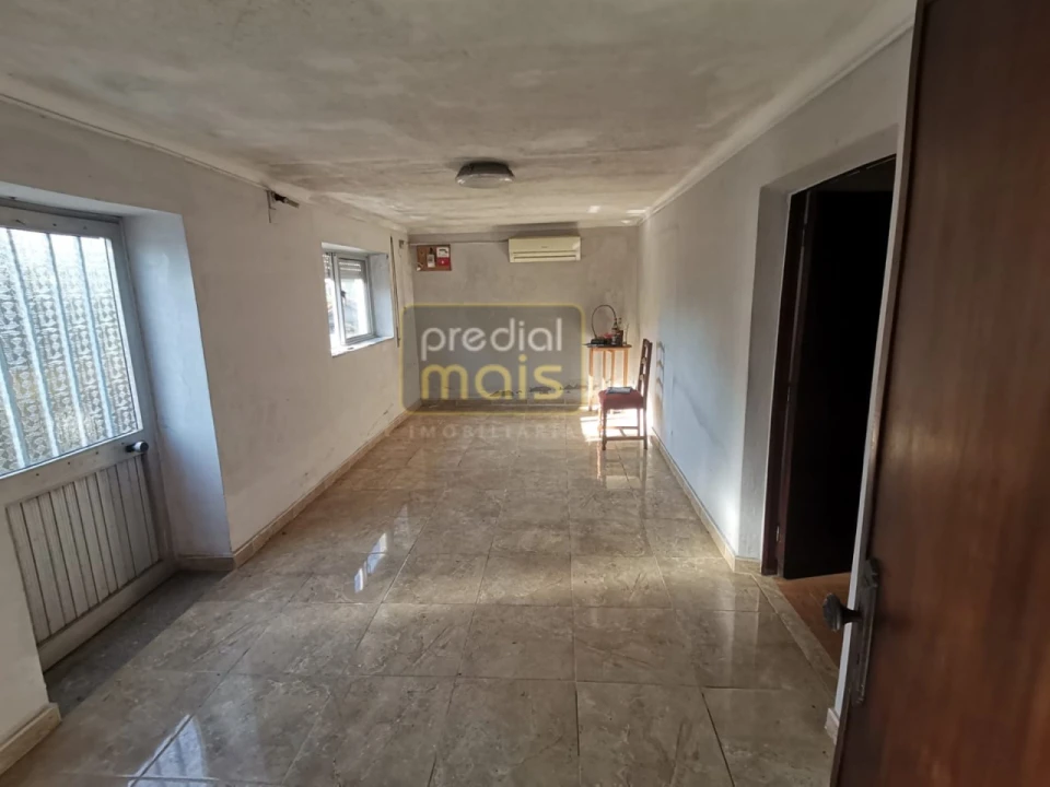 Moradia T5 para Venda em Ruivães e Novais Foto 8