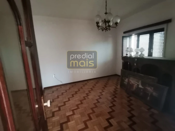 Moradia T5 para Venda em Ruivães e Novais Foto 3