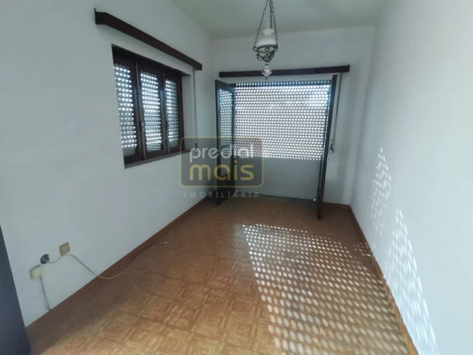 Moradia T5 para Venda em Ruivães e Novais Foto 9