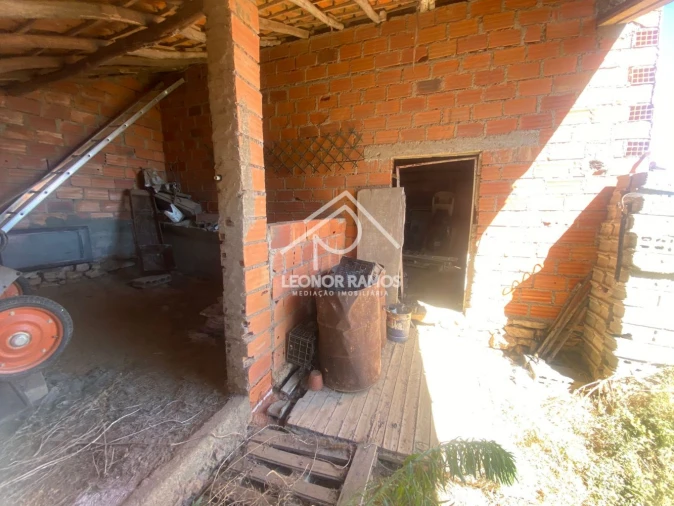 Moradia T3 para Venda em Escalos de Baixo e Mata Foto 30