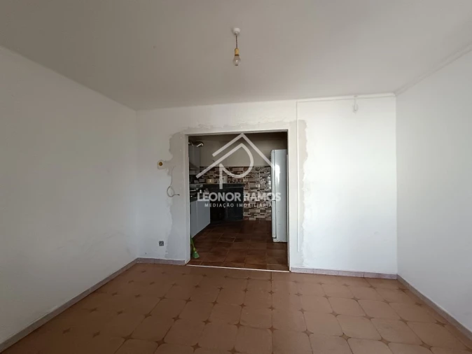 Moradia T3 para Venda em Escalos de Baixo e Mata Foto 8