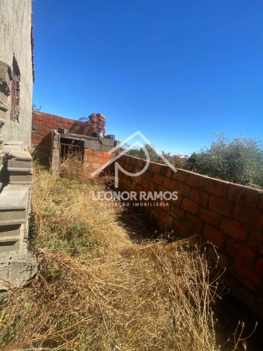 Moradia T3 para Venda em Escalos de Baixo e Mata Foto 31