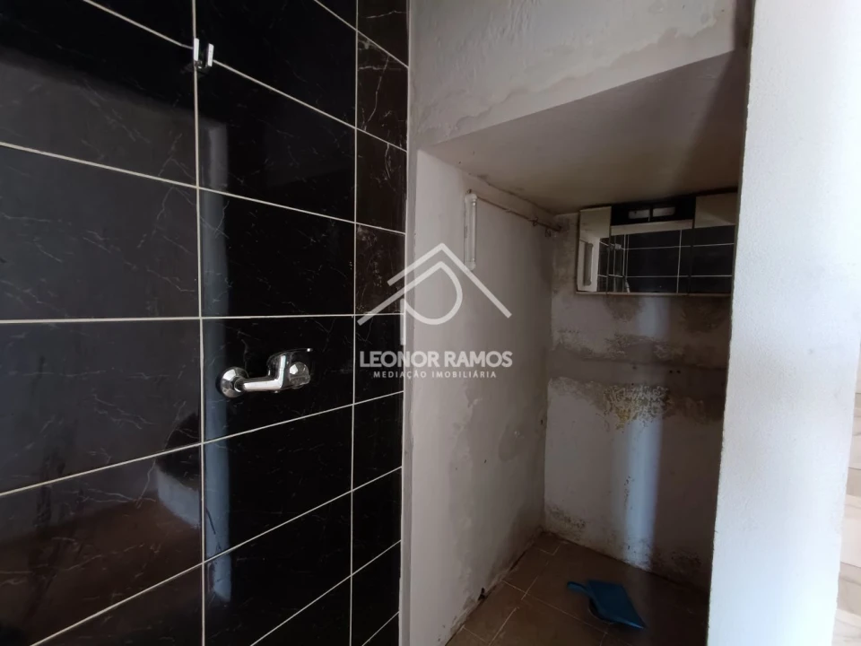 Moradia T3 para Venda em Escalos de Baixo e Mata Foto 10