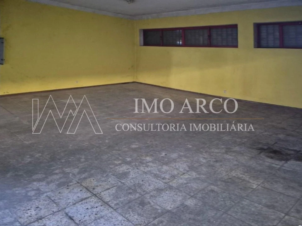 Armazém para Venda em Constantim e Vale de Nogueiras Foto 10