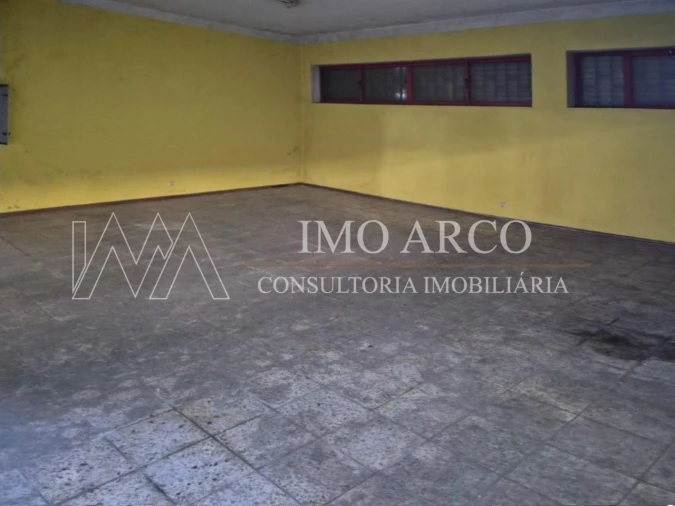 Armazém para Venda em Constantim e Vale de Nogueiras Foto 10