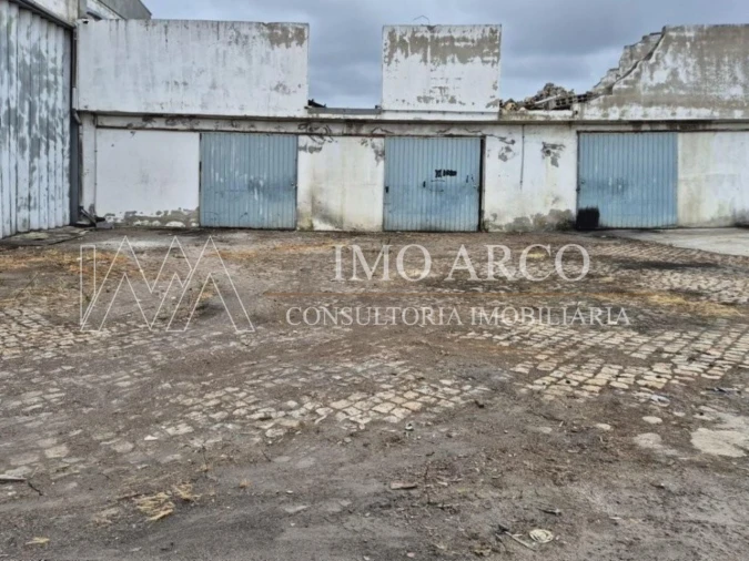 Armazém para Venda em Constantim e Vale de Nogueiras Foto 12