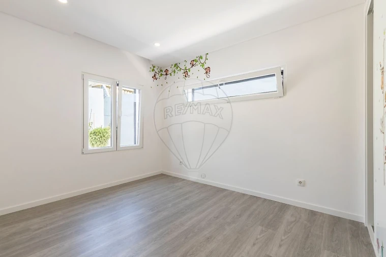 Apartamento T2 para Arrendamento em Lourinhã e Atalaia Foto 6