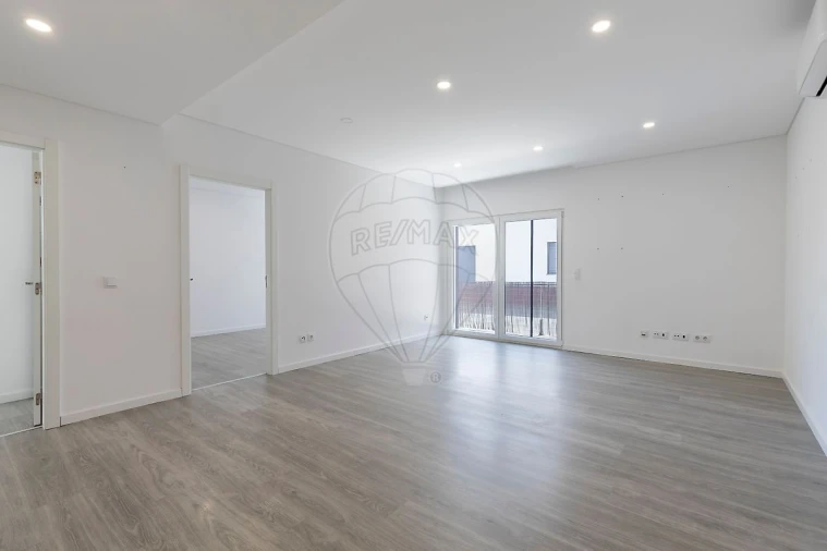Apartamento T2 para Arrendamento em Lourinhã e Atalaia Foto 4