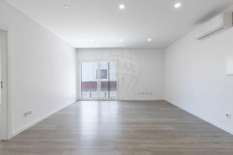 Apartamento T2 para Arrendamento em Lourinhã e Atalaia Foto 5