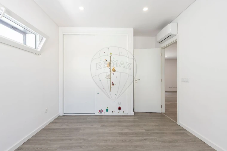 Apartamento T2 para Arrendamento em Lourinhã e Atalaia Foto 7