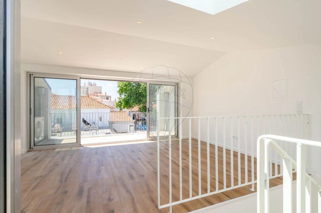 Moradia T2 para Arrendamento em Amora Foto 21