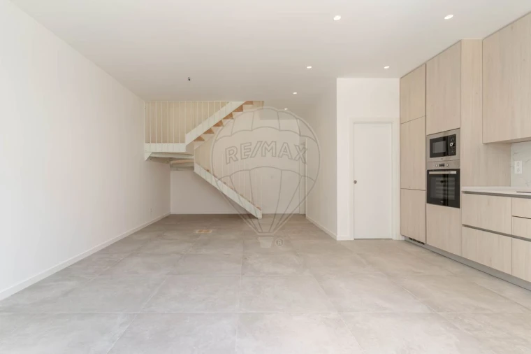 Moradia T2 para Arrendamento em Amora Foto 4