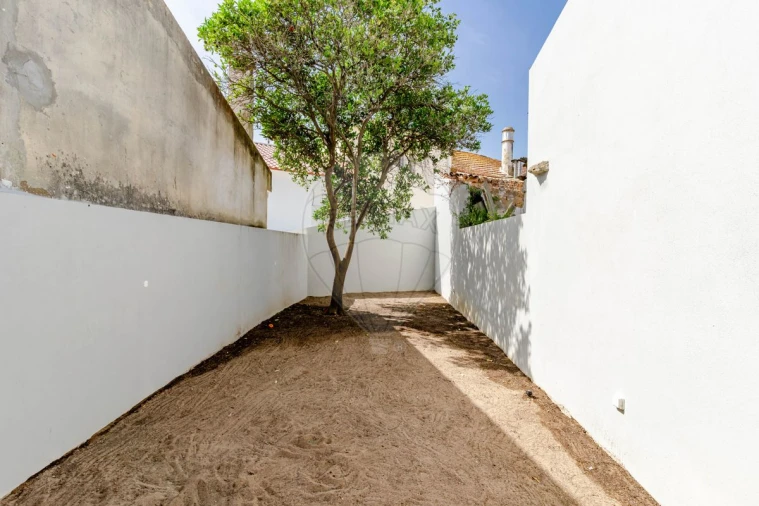 Moradia T3 para Arrendamento em Amora Foto 6