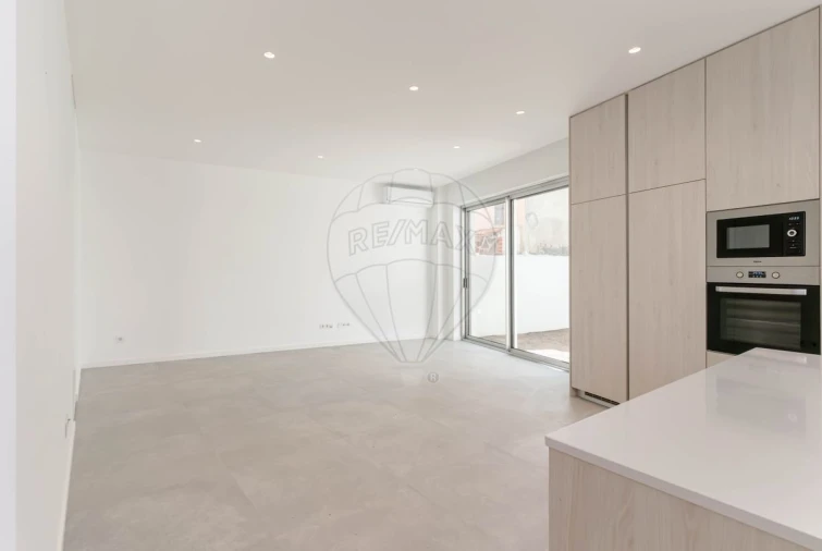 Moradia T3 para Arrendamento em Amora Foto 4