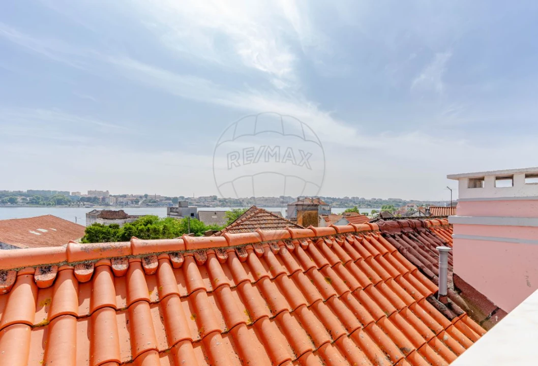 Moradia T2 para Arrendamento em Amora Foto 23