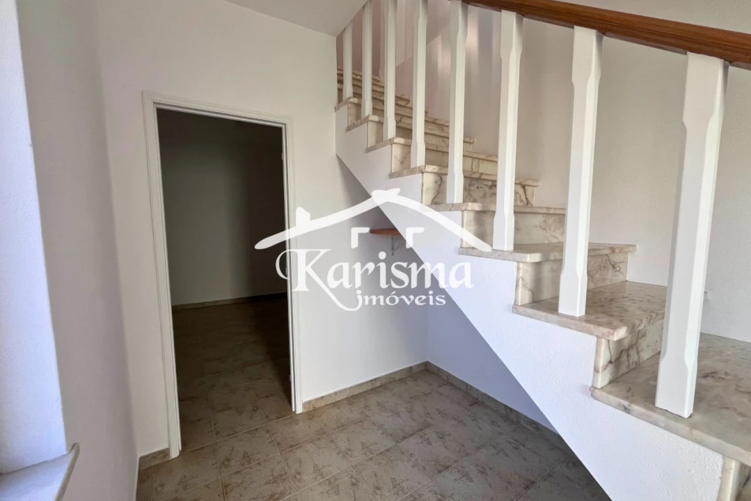 Moradia T1 para Venda em Monchique Foto 6