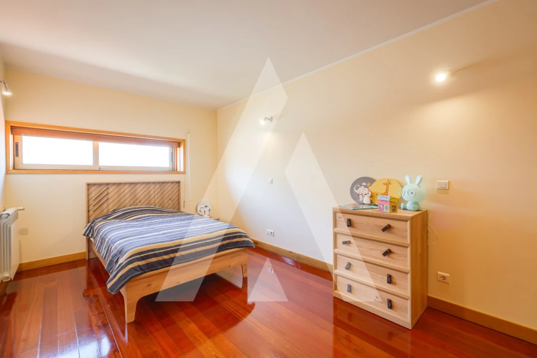 Apartamento T3 para Venda em Glória e Vera Cruz Foto 32