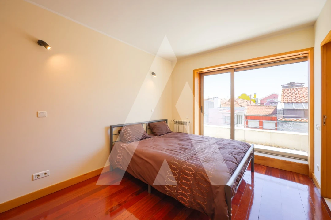 Apartamento T3 para Venda em Glória e Vera Cruz Foto 38