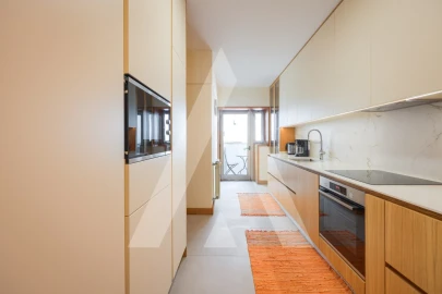 Apartamento T3 para Venda em Glória e Vera Cruz