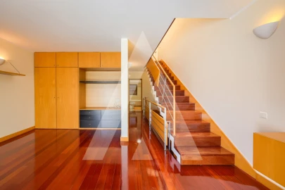 Apartamento T3 para Venda em Glória e Vera Cruz