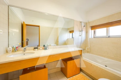 Apartamento T3 para Venda em Glória e Vera Cruz