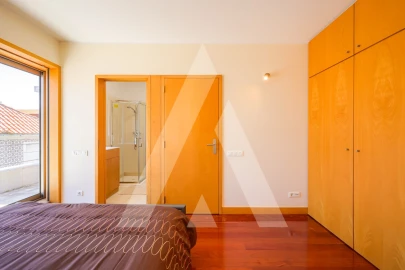 Apartamento T3 para Venda em Glória e Vera Cruz