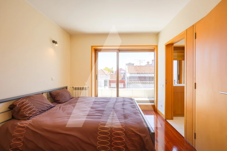 Apartamento T3 para Venda em Glória e Vera Cruz Foto 37