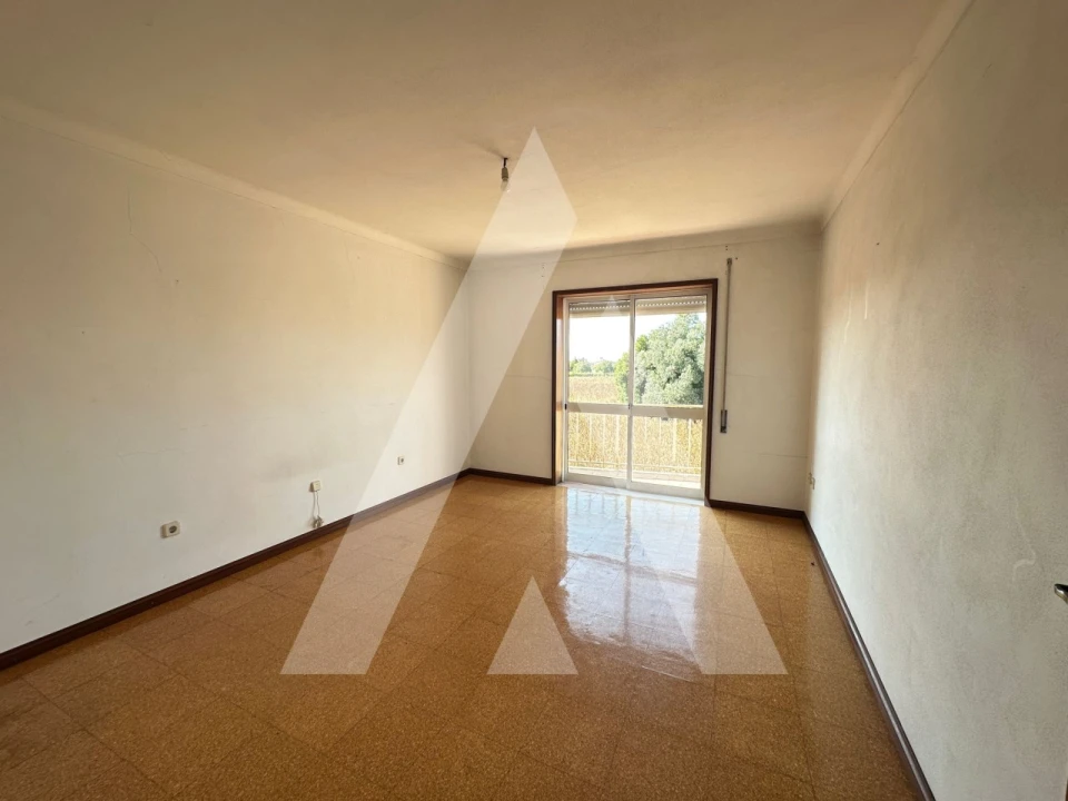 Moradia T2 para Venda em Sangalhos Foto 6