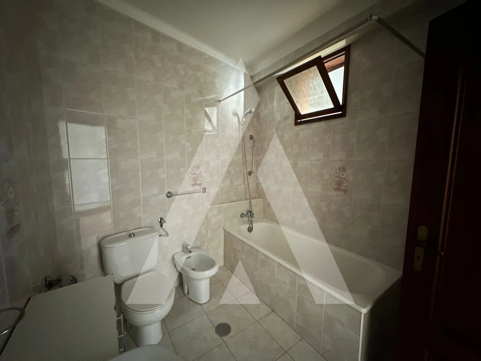 Moradia T2 para Venda em Sangalhos Foto 11