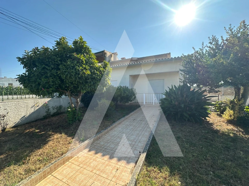 Moradia T2 para Venda em Sangalhos Foto 35