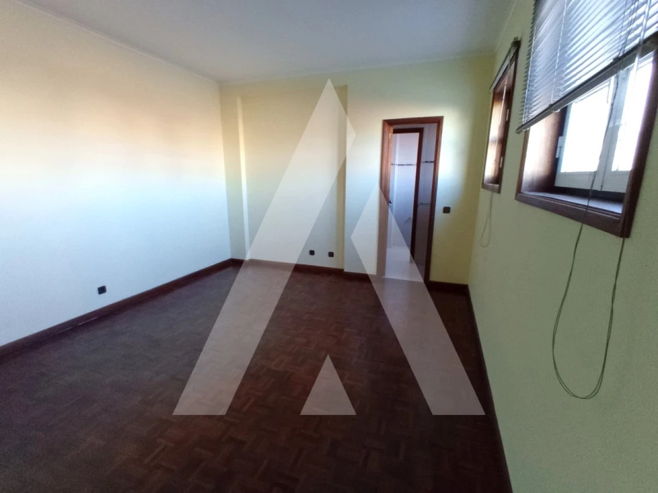 Escritório para Venda em Albergaria-A-Velha e Valmaior Foto 6