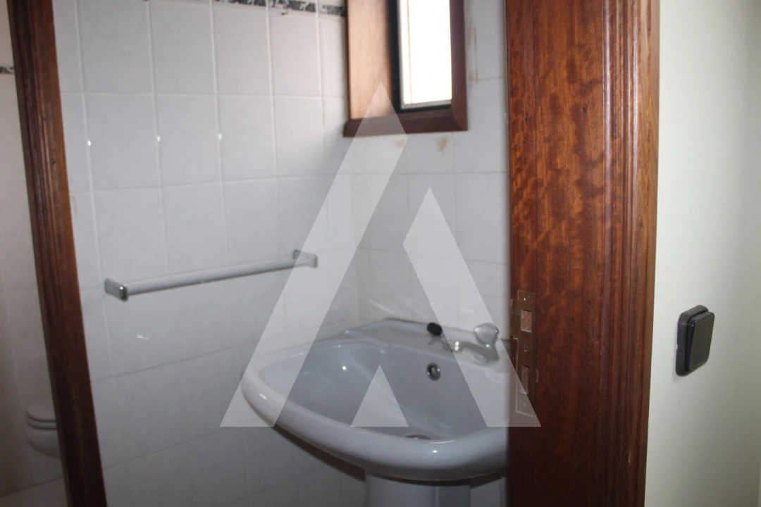 Escritório para Venda em Albergaria-A-Velha e Valmaior Foto 12