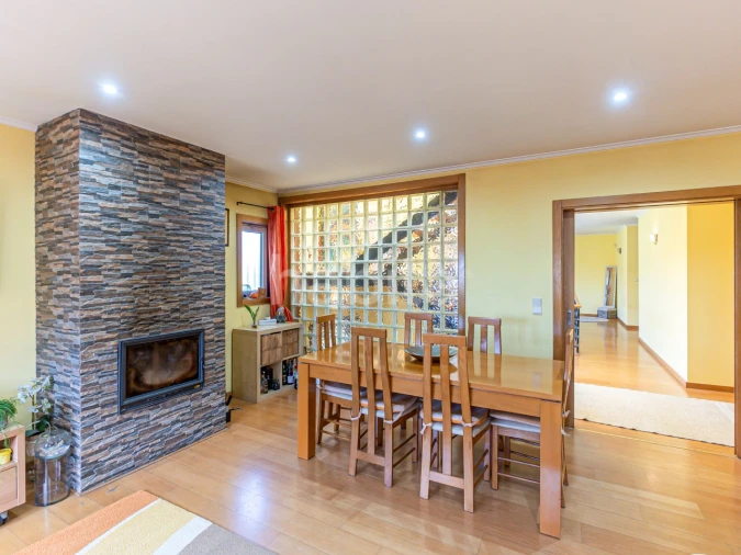 Moradia T3 para Venda em O. Azeméis, Riba-Ul, Ul, Macinhata Seixa, Madail Foto 3