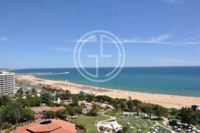 Moradia T4 para Venda em Loule (São Clemente)
