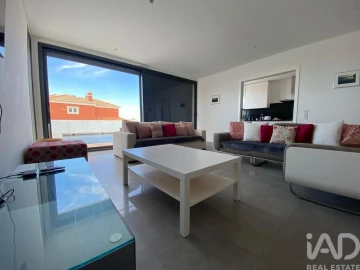 Moradia T4 para Venda em Albufeira e Olhos de Água