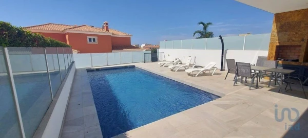 Moradia T4 para Venda em Albufeira e Olhos de Água