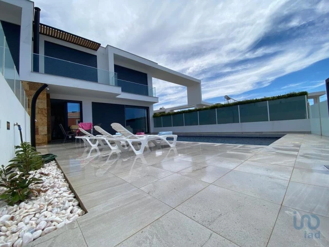 Moradia T4 para Venda em Albufeira e Olhos de Água Foto 10