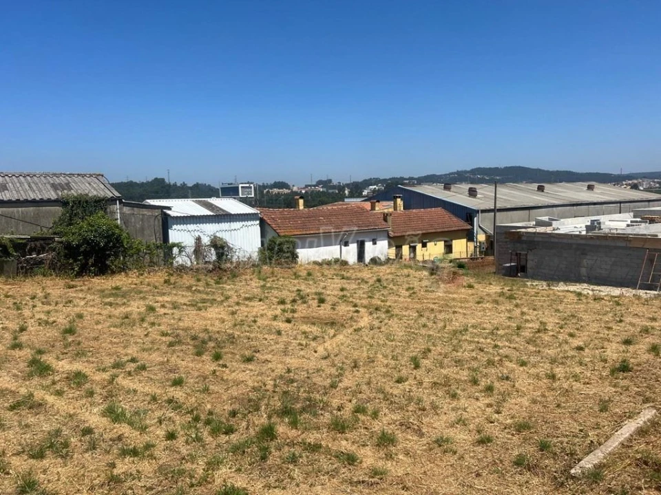 Terreno para Venda em Alfena Foto 4