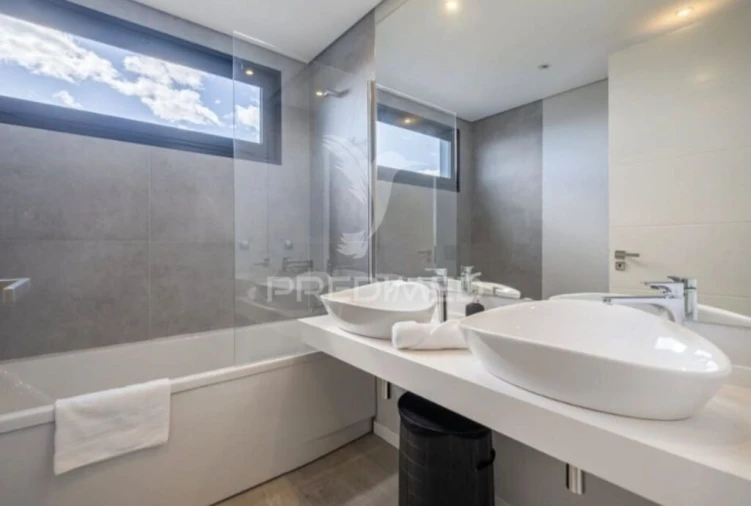 Apartamento T3 para Venda em São Martinho Foto 5
