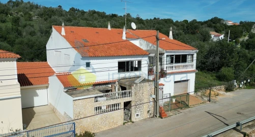 Moradia T3 para Venda em Alcantarilha e Pêra