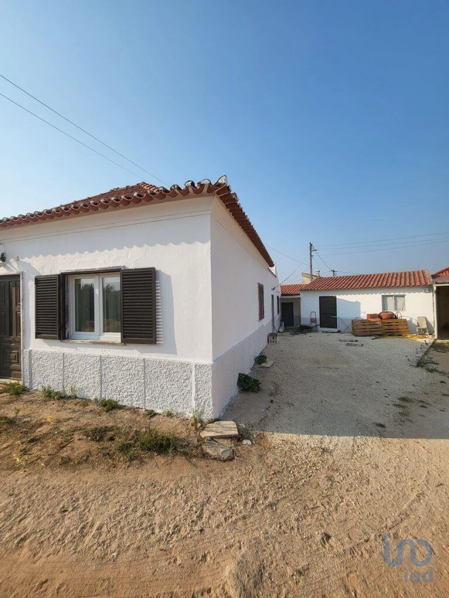 Moradia T4 para Venda em Abrigada e Cabanas de Torres Foto 3