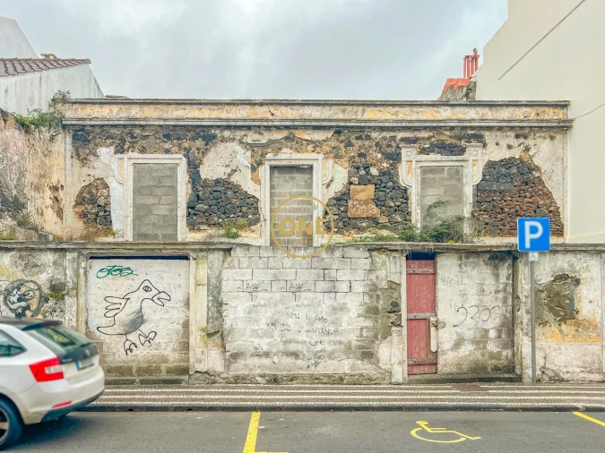 Moradia para Venda em Ponta Delgada (São José) Foto 1
