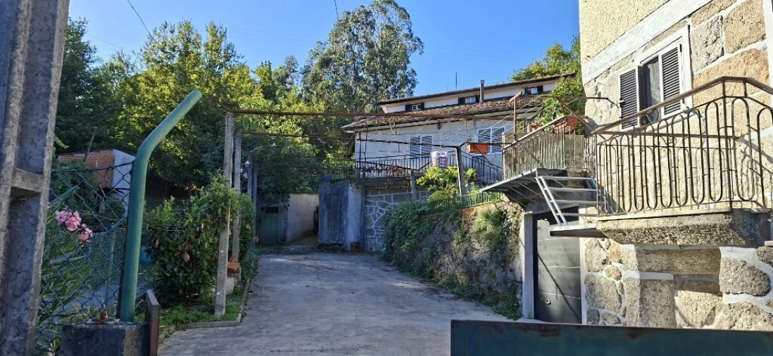 Moradia T3 para Venda em Guilhofrei Foto 2