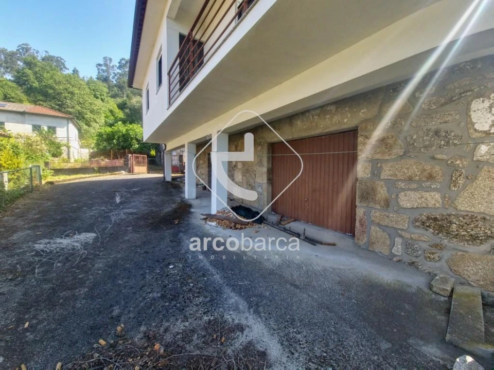 Moradia T2 para Venda em Vale Foto 16