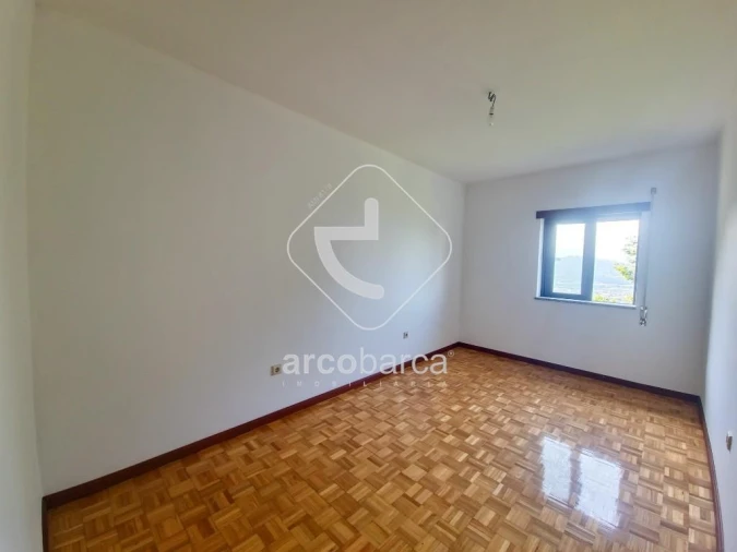 Moradia T2 para Venda em Vale Foto 4